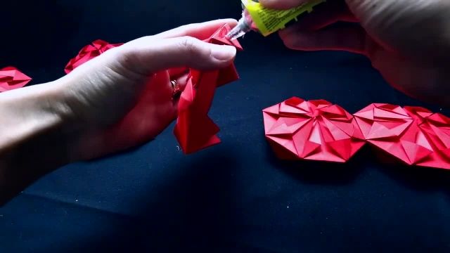 آموزش جالب اوریگامی ساخت توپ تزیینی کاغذی