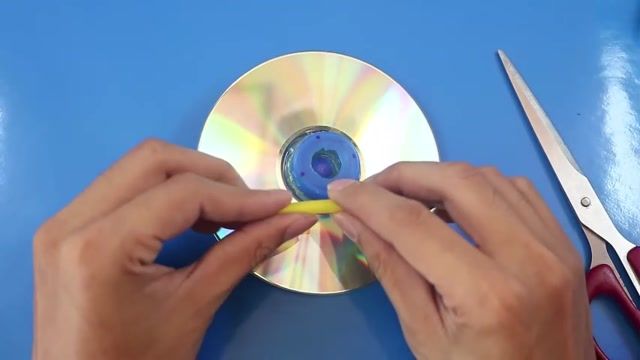 روش ساختن سی دی چرخنده یک سرگرمی بسیار جالب و ساده