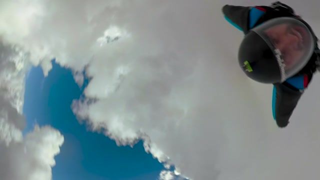 کلیپی از سقوط آزاد دیدنی از هواپیما    -  پرواز انسان در آسمان