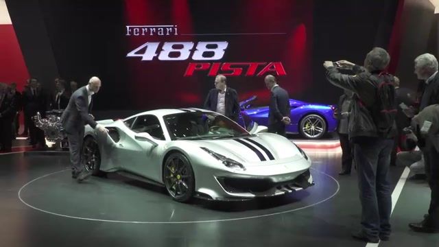ویدیو نمایش خودروی Ferrari 488 در نمایشگاه ژنو 2018