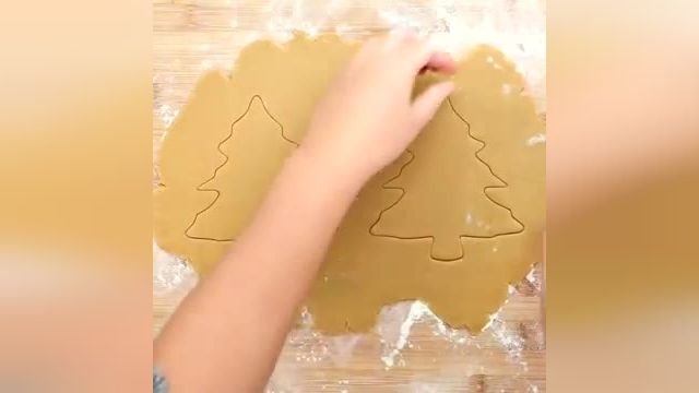 آموزش ترفندهای کاربردی - 16 ترفند تزیین کیک های خانگی با تم کریسمس