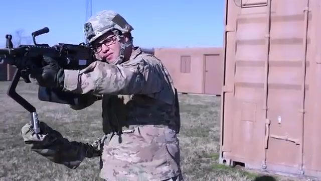 ساخت دستگاه "بازوی سوم " برای کمک به سربازان و شلیک دقیقتر آنها توسط ارتش امریکا