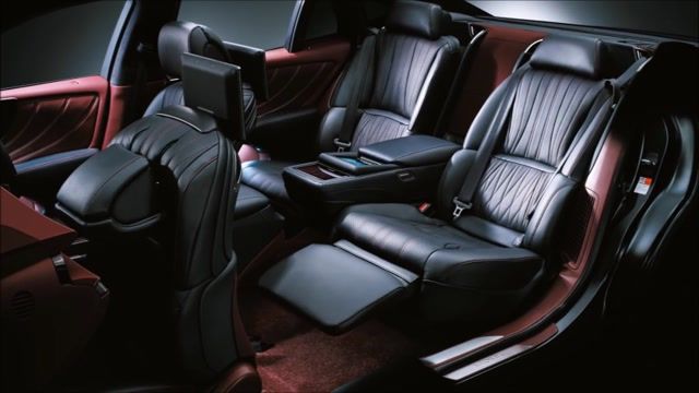ویدیو نمایش کامل نمای داخلی خودرو Lexus LS 500