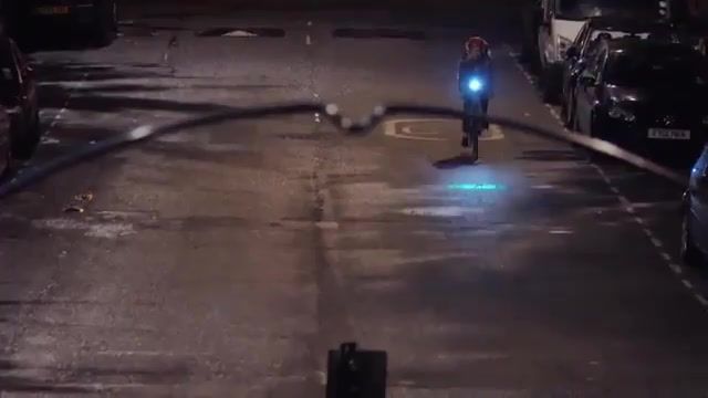 ساخت چراغ قوه لیزری برای دوچرخه با قابلیت برطرف کردن مشکل دیدن افراد در نقاط کور