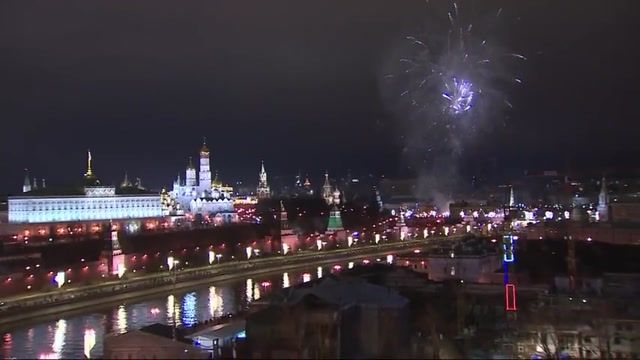 تصاویری دیدنی از جشن آغاز سال نو میلادی در میدان سرخ روسیه 