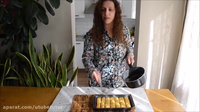 روش"درست کردن"باقلوا ترکی" از مشهورترین باقلواها و شیرینی سنتی ترکان آسیای میانه