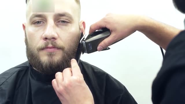 دوره آموزشی آرایشگری مردانه بصورت گام به گام 