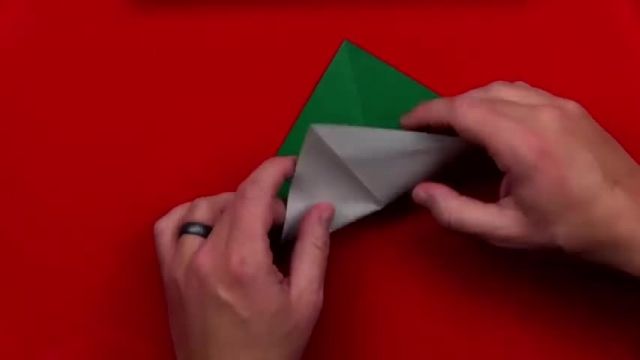آموزش اوریگامی ساخت درخت کریسمس کاغذی