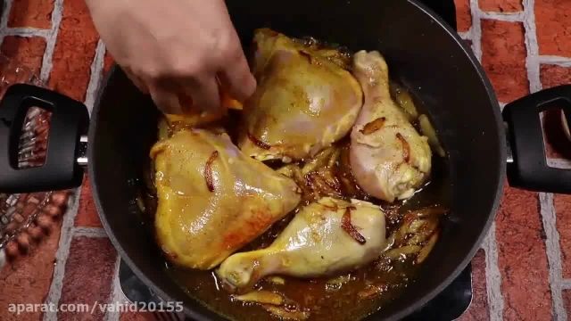 فیلم آموزشی طرز تهیه ی مرغ لایی با برنج زعفرانی