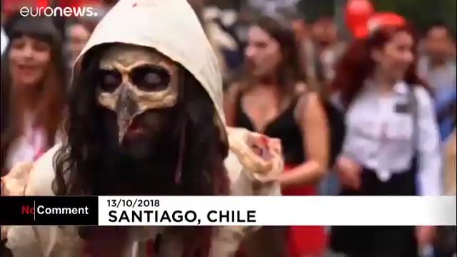 برگزاری سالانه مراسم رژه زامبی ها در  سانتیاگو کشور شیلی