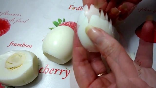 آموزش تزیین زیبای تخم مرغ به شکل قو 