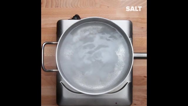 یک روش آسان برای تهیه ماهی سالمون آبپز