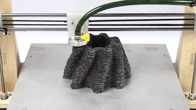 ساخت چاپگر سه بعدی با قابلیت چاپ اشیاء با استفاده از خمیر کاغذ