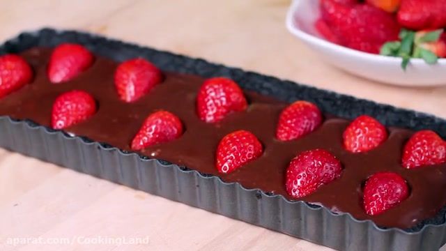 طرز تهیه تارت شکلاتی با توت فرنگی -  بدون نیاز به پخت