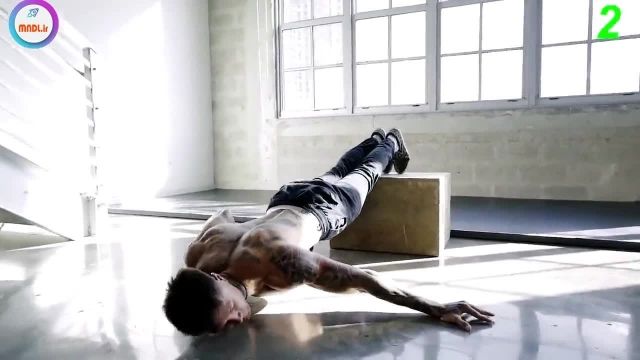 فیلم آموزش انجام حرکات بدنسازی _ بهترین تمرین برای عضلات سینه (بدون وزنه)