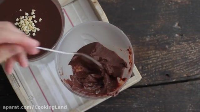 طرز تهیه پودینگ خامه ای - شکلاتی 