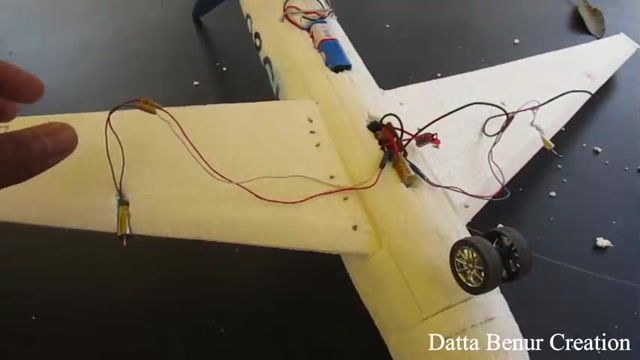 آموزش ساده وروان ساخت هواپیمای دست ساز با قابلیت پرواز