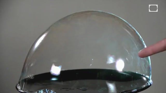 فیلمبرداری با 1000 فریم در ثانیه از ترکیدن حباب 