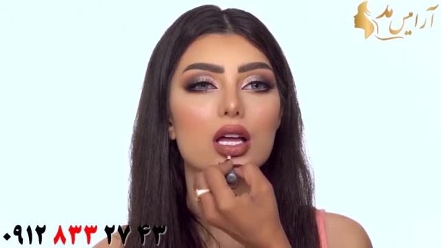 کلیپ آموزش آرایش لایت و زیبا دخترانه به سبک عربی