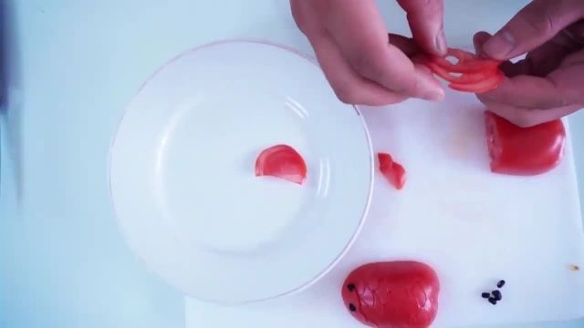 آموزش میوه آرایی گوجه شکل ماهی گل فیش