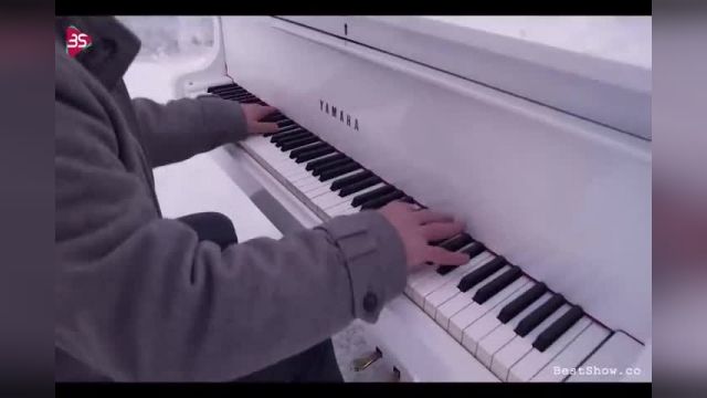  اهنگ زیبای  اLet It Go توسط گروه The Piano Guys