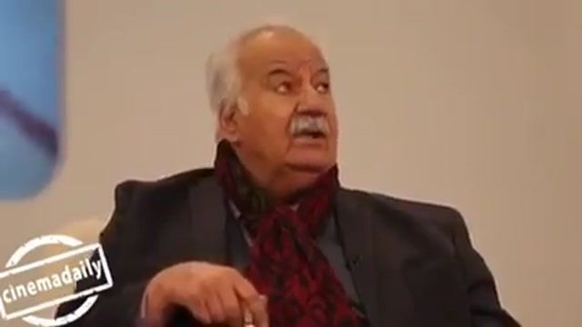 دانلود لحظه دیدار ناصر ملک مطیعی با علی پروین در برنامه زنده تلویزیونی 